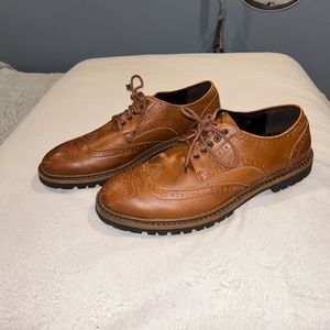 9 1/2 brown Marc Anthony Dress Shoes